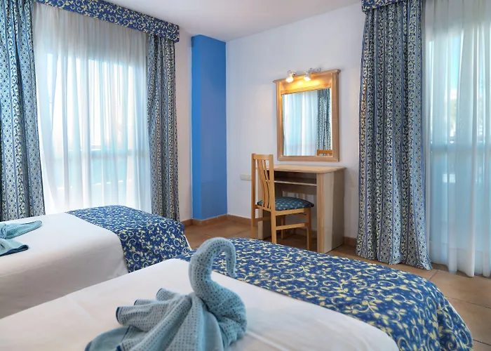 Готель Oro Blanco 2*