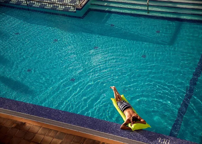 Oro Blanco Готель 2*